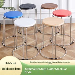 ชุดโต๊ะและเก้าอี้ไม้เนื้อแข็งแบบหนาเสริมความแข็งแรง วางซ้อนกันได้ เหมาะสำหรับใช้ในบ้าน ร้านอาหาร และโรงอาหาร - Product Image 4