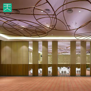 Sala de conferencias TianGe Guangzhou fijada al techo Bangladesh Pared de partición de exposición móvil combinada suave para galería de arte - Product Image 3