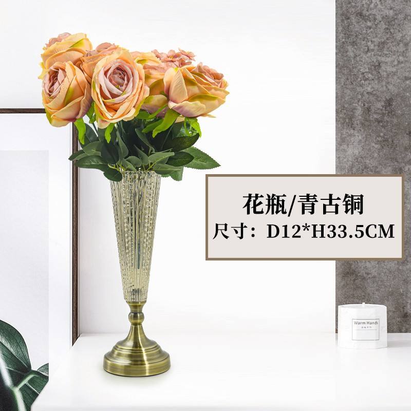 33.5cm Copper (excluding bouquets)