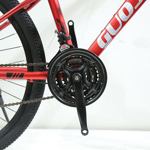 Vélo de montagne pour adultes avec cadre en acier, 24 vitesses, fourche à suspension, frein à disque, pneus noirs - Product Image 5