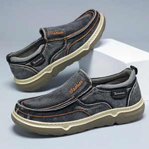 Chaussures décontractées pour hommes en toile de style vieux Pékin, mocassins en jean délavé, chaussures légères à semelle souple pour papa, chaussures en toile à enfiler - Product Image 3