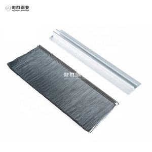 Estilo de diseño industrial <span class=keywords><strong>Mejor</strong></span> precio Tira de sellado de puerta Cepillo Fuerte flexibilidad Material de nylon de aluminio Tornillo de aplicación al aire libre - Product Image 4
