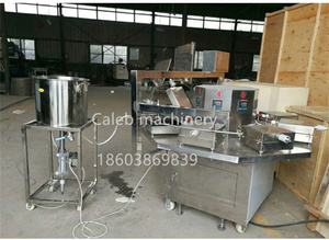 Machine automatique <span class=keywords><strong>de</strong></span> fabrication <span class=keywords><strong>de</strong></span> rouleaux d'œufs / Machine commerciale <span class=keywords><strong>de</strong></span> fabrication <span class=keywords><strong>de</strong></span> gaufres en forme <span class=keywords><strong>de</strong></span> cornet <span class=keywords><strong>de</strong></span> crème glacée - Product Image 3