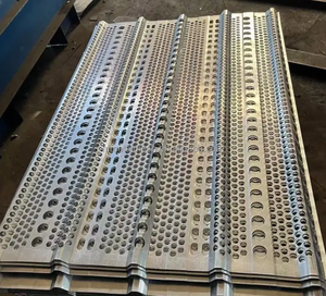 Filet pare-vent et anti-poussière perforé Five Peaks en acier galvanisé thermolaqué, service de découpe sur mesure - Product Image 1