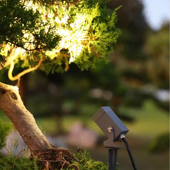 220V Waterproof IP66 9W 15W 18W Outdoor Garden Landscape Spotlight Aluminum LED Dimmable 3-Year Warranty