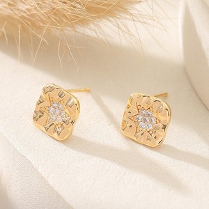 Thương mại nước ngoài nguồn nhà máy bán hàng trực tiếp của hàng hóa tại chỗ không thường xuyên vuông bông tai micro thiết lập năm nhọn sao tai Studs. - Product Image 6