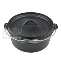 BBQ Camping Batterie de cuisine en fonte Four hollandais en fonte de camp profond pré-assaisonné Camping Sauce Pot Four hollandais extérieur avec lève-couvercle