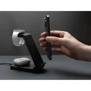 Chargeur 3 en 1 Urban Vitamin, gadgets durables - Product Image 3