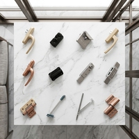 Ensemble complet d'accessoires de quincaillerie pour fenêtre à battant en aluminium à ouverture intérieure