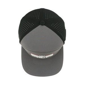 Gorra Trucker Personalizada de 6 Paneles, de Goma PVC, con Logotipo Impermeable, Corte Láser, Perforada, con Visera Curva y Cierre a Presión - Product Image 4