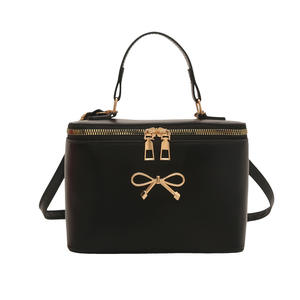 Sac à main en cuir véritable et PU haut de gamme, style printemps 2025, nouveau modèle, bandoulière unique, sac bandoulière tendance unisexe, capacité jusqu'à 1L - Product Image 6