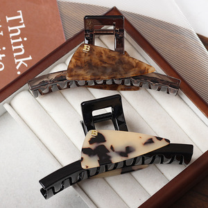 Pinza de Pelo de Acetato con Logotipo Personalizado, Pinza de Pelo Moderna con Diseño Geométrico de Concha de Tortuga, Accesorios para el Cabello de Lujo Discreto, Venta al Por Mayor - Product Image 1