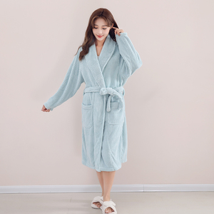 Peignoirs de bain femme col en v dames vêtements de <span class=keywords><strong>nuit</strong></span> doux Logo personnalisé luxe Peignoirs <span class=keywords><strong>SPA</strong></span> Robe hôtel peignoir femmes robe de <span class=keywords><strong>nuit</strong></span> - Product Image 1
