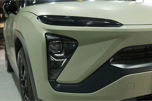 <span class=keywords><strong>Precio</strong></span> <span class=keywords><strong>de</strong></span> fábrica <span class=keywords><strong>de</strong></span> alta calidad autoadhesivo nuevo satén cuerpo completo Color caqui verde envoltura <span class=keywords><strong>de</strong></span> coche envoltura <span class=keywords><strong>de</strong></span> vinilo rollo <span class=keywords><strong>de</strong></span> película para coche - Product Image 2