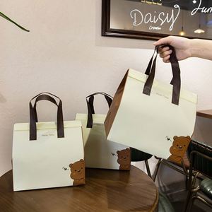 <b>Customize</b> Non Woven Disposable Food Insulated Thermal Bag with Aluminum Foil Lining Cooler Bag for Restaurant Cake Take Out Bags - Product Image 1