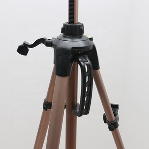 Pieghevole Regolabile Portatile Treppiede <span class=keywords><strong>In</strong></span> Metallo Campo di <span class=keywords><strong>Ferro</strong></span> Display Arte <span class=keywords><strong>In</strong></span> Alluminio Stand Cavalletto con il Sacchetto per la Tavola - Product Image 2