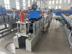 Machine de formage à froid de colonnes pour rayonnages métalliques automatiques en acier, fabrication chinoise - Product Image 2