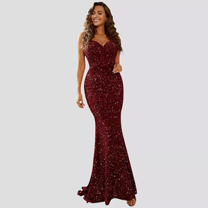 Vestido de Noche Largo Ajustado con Lentejuelas y Cuello en V, Tirantes Finos y Cintura Media, Elegante Vestido Formal - Product Image 2