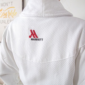 QUANZHEN <span class=keywords><strong>Set</strong></span> accappatoio bianco Unisex Hotel asciugamano in morbido cotone con scollo a v vestaglia per accappatoio di pizzo Unisex primavera - Product Image 1