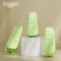 Bouteille de pulvérisation de parfum pour le corps, les cheveux et le soleil en plastique PET vide, vert mat personnalisé, 60, 80, 100 ml, élégante, transparente, pour le maquillage et le visage
