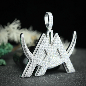 Collar con Colgante Personalizado de Diamante Moissanite VVS, Plata de Ley 925, Corte Redondo, Estilo Iced Out, para Hombre y Mujer, por Phoenix Enterprise - Product Image 3