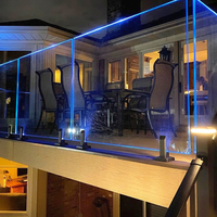 Aleader Lumière LED moderne en acier inoxydable Garde-corps en verre sans cadre Résistant à la rouille/à l'eau Escalier extérieur Cour Mall Villa