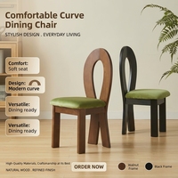 Chaise de salle à manger ergonomique en bois de caoutchouc et velours avec dossier au design incurvé moderne, écologique et durable pour villa, hôtel, usage domestique