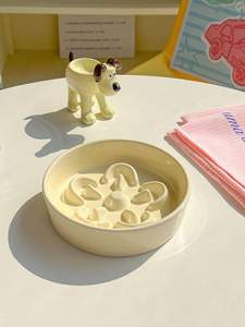 Comedero Elevado de Cerámica para Perros con Diseño Anti-Asfixia y Anti-Flatulencia, Soporte de Madera Ecológico - Product Image 4