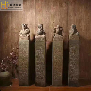 Columna Cuadrada de Piedra Jiahua con Tallado de León Pixiu Estilo Chino para Decoración de Jardín - Product Image 3