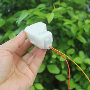 Pompe à eau haute pression avec moteur à aimant permanent 3,7 V pour équipement mécanique - Product Image 3