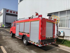 Nouveau véhicule de sauvetage incendie Isuzu diesel, transmission manuelle 4x2, véhicule de sauvetage tout-terrain, camion de pompiers multifonctionnel - Product Image 4