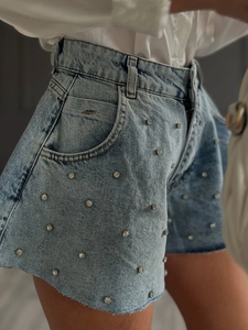 Shorts en jean amples à taille haute et cloutés style streetwear pour femme – Tendance - Product Image 5