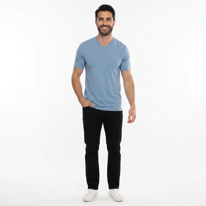 T-shirt classique de luxe pour homme, col en V, blanc, personnalisable, en coton respirant, confortable, vente en gros, t-shirts pour homme de haute qualité - Product Image 1