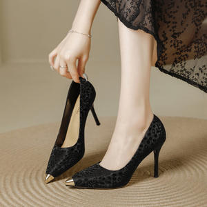 Zapatos Deportivos de Tacón Delgado con Punta Metálica y Parte Superior de Satén para Bodas de Verano, Zapatos de Punta Cuadrada para Mujer a la Moda - Product Image 4