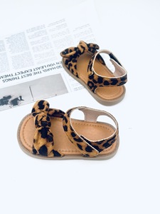 Sandalias Planas con Lazo de Leopardo al por Mayor para Niñas Pequeñas y Sandalias Infantiles de Moda Estilo Europeo y Americano - Product Image 6