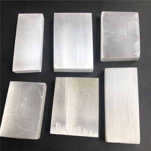 Plaques minéraux polies de haute qualité, en flacon de selénite blanc, cristal naturel, Feng Shui, <span class=keywords><strong>Image</strong></span> de décoration pour la maison, vente en gros, 2kg - Product Image 2