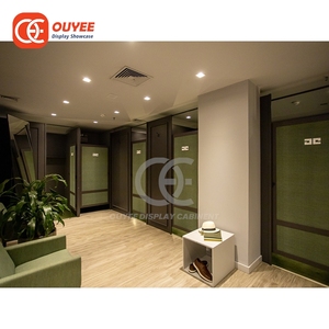 Étagères de présentation de marque écologiques, service de conception de magasin, <span class=keywords><strong>showroom</strong></span> de mode en métal chromé - Product Image 5