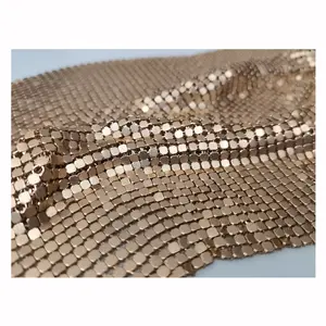 Telas de moda Sparkle Glitter Aluminio metálico Chainmail Tela de malla de lentejuelas de metal para ropa y bolsos