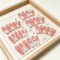 Lot de 24 faux ongles longs carrés à presser, rose nude, style français, avec nœud 3D argenté et fleurs en strass, pour manucure DIY