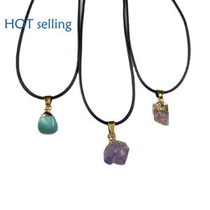 จี้คริสตัลสตรอเบอรี่แอเมทิสต์สร้อยคอแบบเชือกหนังแท้ทำจากหินสนเครื่องประดับเสื้อผ้า - Product Image 5