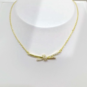 Precio de fábrica: Collar de plata 925 con circonita simple en forma de gota de agua, nudo moderno para niñas, moissanita, oro de 18k, collares superpuestos para mamá. - Product Image 4