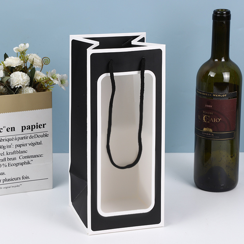 Fond noir et cadre blanc/Carton blanc