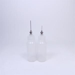 Flacon de colle liquide en plastique de <span class=keywords><strong>50</strong></span> <span class=keywords><strong>ml</strong></span> <span class=keywords><strong>avec</strong></span> <span class=keywords><strong>seringue</strong></span> à <span class=keywords><strong>aiguille</strong></span> pour application manuelle anti-fuite - Product Image 3