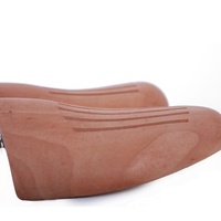 Vente en gros de chaussures en bois à ressort réglable avec Logo personnalisé