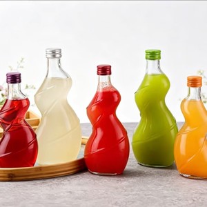 Nouvelles bouteilles de boisson en verre au design torsadé et courbé pour femmes, avec couvercle à vis en métal - Product Image 5