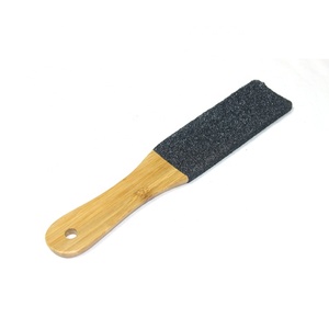 <span class=keywords><strong>Professionnel</strong></span> réutilisable longue poignée <span class=keywords><strong>lime</strong></span> à <span class=keywords><strong>pied</strong></span> en bois <span class=keywords><strong>pour</strong></span> enlever les callosités - Product Image 1