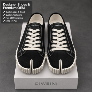 Zapatos de Diseño de Lujo para Hombre y Mujer, Zapatos Deportivos Negros de Lona de Alta Calidad, Tabi con Punta Dividida y Segmentada, Nuevos - Product Image 1