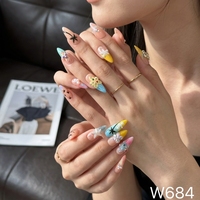 Faux ongles en amande faits à la main W684 – Kit de gel décoratif pour salon et soirées