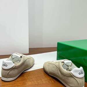 Nuove Scarpe da Donna Jin Zhixiu Dexun Autunnali con Punta Morbida, Stile Forrest Gump, Sneakers Piatte Traspiranti e Leggere con Interno in Pelle e Rialzo - Product Image 5