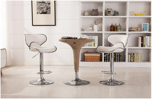 Taburete <span class=keywords><strong>de</strong></span> Bar giratorio ajustable Airlift <span class=keywords><strong>de</strong></span> tapicería <span class=keywords><strong>de</strong></span> <span class=keywords><strong>polipiel</strong></span> acolchada con base cromada, Juego <span class=keywords><strong>de</strong></span> 2, blanco - Product Image 4